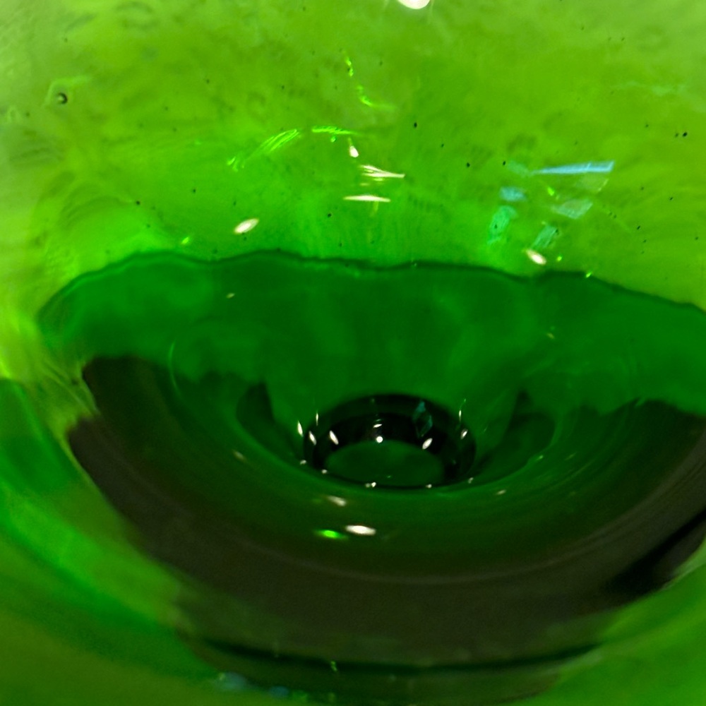 Vintage Green Glass Ruffled Bowl - Picture 6 of 8